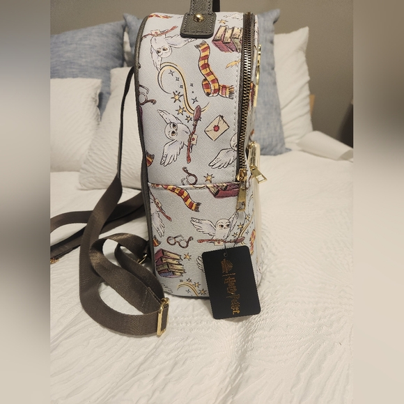 NWT Hedwig Mini Backpack and letter Pouch - Harry Potter - Picture 11 of 13